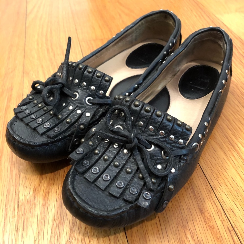 FRYE Reagan studded kiltie, size 7